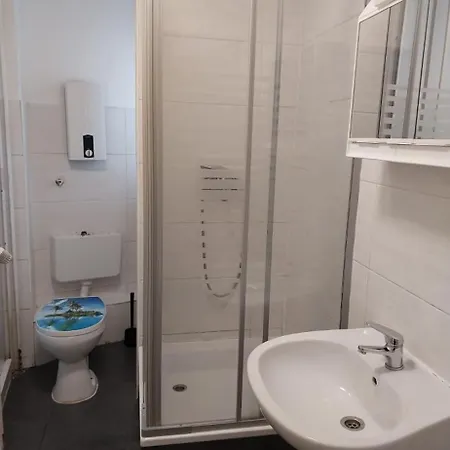 Dim Monteurzimmer Apartment Duisburg