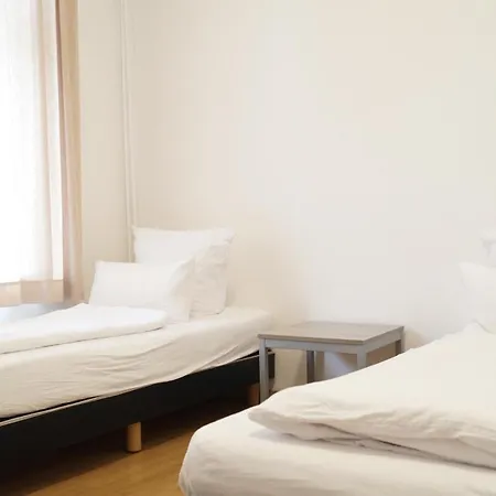 Dim Monteurzimmer & Apartments Апартаменты Дуйсбург