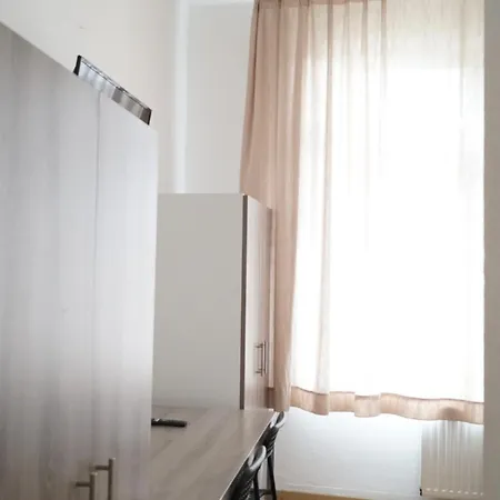 Dim Monteurzimmer Lägenhet