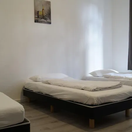 Dim Monteurzimmer Lägenhet *